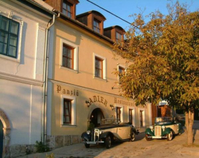 Гостиница Adler Panzio, Будаорс